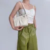 이브닝 가방 진짜 진짜 염소 가죽 여성 어깨 가방 독특한 디자인 겨드랑이 프리미엄 주름 클라우드 스타일