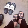 Chinelos Flatform Slipper Designer Sandália Mulheres Verão Marca Sapatos Clássico Praia Scuff Sandálias Casuais Mulheres Ao Ar Livre Top Quality Lands End