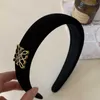 Headbands designer Korean version of textured metal velvet hair hoop headband, high-end and minimalist, black temperament hoop, accessories for outdoor compression Q
