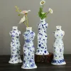 Vases Chinois élégant Cheongsam petit Vase créatif rétro céladon motif fleur Arrangement maison bureau en céramique Vase Decorat 1 pièces