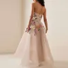 Evening Elegant Sharon Dubai sa blommor klänningar 2024 Beaded Fairy Beige Strapless Arabic Women Wedding Dress Party klänningar SS334