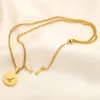 Collares de mujer, collares con colgante de corazón de lujo, cadena de marca de diseñador, collar chapado en oro de 18 quilates para accesorios de joyería de boda