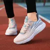 Os sapatos femininos do NXY ostentam o Ultra Light Breathable e a absorção de choques para garotas do ensino médio tênis de corrida leves de médio alunos exclusivamente estudantes