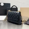 Cross Body Designer Womens Co Handle Totes Sacs matelassés Caviar Caviar Leather Classic Mini Rabags Handbags Turn Lock Multi Pochette 7 Co Esov