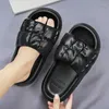 Summer Slippers For Men 780 2024 Flat Bottom Non-Slip Outdoor Open Toe Beach Sandaler Fashion Märke Designskor 732