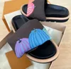 Sandálias de travesseiro de piscina de grife Couples Slippers Men Women Summer Shoes Fashion Fashion Slipper Velcro Pillow Slides 35-45