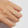 Anéis de cluster Reduzível Moonstone para senhoras Rainbow Opal Ring Feminino Fino Fino Bandas de casamento