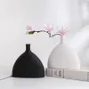 Films – Vase en forme d'éventail de couleur Pure, réceptacle de fleurs blanches et noires, jardinière décorative moderne pour la maison, artisanat rayé en céramique mate