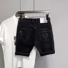 Nya män 2022 håls patch koreanska smala jeans korta byxor shorts fötter svarta denim jeans för män cowboy tonåring designer byxor k3im#