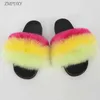 Sandaler Ny design Eva Fluffy Shoes For Womens Home Warmth Slider Artificial Fox Fur Slider Plush Slider Fake Sandals Leverantör för kvinnors skor2403