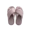 Slippers Slippers Winter Fasion Kleur Scène Volwassen Cross Cut Plus Geïsoleerde Womens Raccoon Slide H240326RDPM