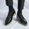 Sıradan Ayakkabılar Erkek Dantel Up Sivri Ayak Toe Düğün Slip Olmayan Elbise Açık Klasik Tasarımcı Spor ayakkabıları Erkekler
