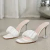 Dames sandalen solide kleur trendy ruches decor comfortabele transparante banden schoenen veelzijdige dikke hiel glijbanen tranparent bandschoen veratile dia