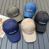 Unisex designer boll kepsar korrekt utgåva bokstäver avslappnad elegant par baseball cap grossist