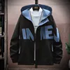 nuovo 2024 primavera autunno casual da uomo con cappuccio giacche streetwear cappotti larghi gioventù antivento parka di grandi dimensioni M-4XL top abbigliamento q75v #