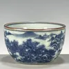 Vaser vardagsrummet vas display porslin alla skatter blå och vita landskap mönster te cup antiksamling samling