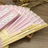 التماثيل الزخرفية بالجملة DHL 100PCS مخصصة لحرير الحرير مراوح يدوية الزفاف الطباعة مع مربع الهدايا لليزر