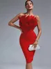 Red Bandage Dres Feather Party Dress Bodycon Elegante Midi Sexy senza spalline da sera Compleanno Club Outfit Estate 2023 240315