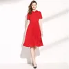 Abiti da festa Abito rosso Donna Estate M-XXL 2024 Colletto alla coreana Maniche corte Tinta unita Dimagrante Elegante chiffon pieghettato Lunghezza al ginocchio