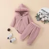 Kleidungssets KMBANGI Born Baby Mädchen Herbst Winter Outfit Langarm Knopf Kapuze Strampler Jogger Hosen Warme Dicke 2PCS Set Kleidung