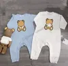 Rompers Designer Infant Letter Printed Baby Cartoon Bear Jumpsuits Ins Newborn Boys Girls Cotton Long Sleeve Climb Climb withbibs s dhpom