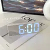 Skrivbordklockor LED-sängbord Intelligent digital väckarklocka Desktop Elektronisk skrivbordsvalmar Klocka Snooze Funktion USB Wake-Up Alarm Clock Digital24327