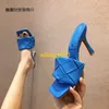 Lido Mule Sandals Botteg Veneta Slippers 2024 Летний европейский и американский новый вязаная квадратная голова с открытыми сандалиями на ноги Slim High High Shoe есть логотип HBAF