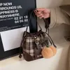 Designer de luxo moda cruz corpo sacos balde de lã saco 2023 novo elegante e versátil um ombro crossbody bolsa feminina