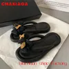 Slippers 2024 Summer Decorative Sandals Women's Bow Clip Toe Wear Fashion Pendant Small Bear Flip Flop