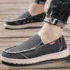 Casual Shoes Men Canvas Lightweight Large Size Flats Comfortable Breathable Sneakers Slip On Loafers Sapatos Casuais Masculinos