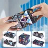 Nieuwe buitengewone 3D Magic Fidget-speelgoed Verscheidenheid Geometrische vorm Verwisselbare decompressie Hand Flip-puzzelkubus voor kinderen