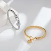 361L Rvs Armbanden Armbanden Charme Goud Kleur Kabel Draad Manchet Hart Hanger Armband Voor Vrouwen Meisjes Sieraden 240307