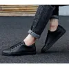 Casual Schoenen Puur Zwart Platte Herenmode Mannelijke Schoeisel Cool Jonge Man Street Style Zacht Comfortabel DX038