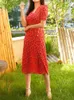 Бальные платья в стиле ретро с V-образным вырезом и разрезом спереди, красное платье с запахом и цветочным узором, женское платье с галстуком-бабочкой на шнуровке на талии и короткими рукавами ниже колена, праздничный халат
