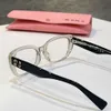 Herenzonnebrillen Miui-zonnebrillen Dames 1:1 Kwaliteit Modieus Dagelijks gebruik Rechthoekige Cat Eye-leesbril met letter Versierde zonnebrillen Designer MU 07RV