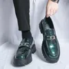 캐주얼 신발 영국식 스타일 남성 패션 특허 가죽 슬립 온 드라이빙 옥스포드 신발 여름 통기 가능한 로퍼 플랫폼 신발 Zapatos