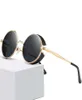 Wholale nuovo arrivo Steampunk forma rotonda occhiali da sole polarizzati con montatura in metallo inciso unisex vetro da sole9454721