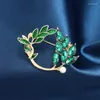 Brooches Romantic Gardenia Garland Brooch High-end Jewelry Fashion Crystal Glass Corsage Pin Enamel Leaf Pins Badges Shiny Rhinestone