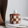 Lädervävnadslåda servett papperhållare vit svart checkerboard pappershandduk förvaring arrangör hem dekoration tillbehör 240327