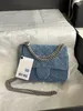 Sacs à bandoulière pour femmes Sac à bandoulière Designer Camellia Flower Denim Haute Qualité Bleu Mode Chaîne en Argent avec Coeur Ball Femme Cross Body