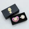 Miyocar Personlig metalllila bling pacifier och klipp PACIFIER BOX SET BPA gratis dummy lyx unik färg och design 240322