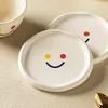Muggar japansk stil kreativt leende kaffe med tefat söt tecknad frukost mjölk kopp flickor enkla keramiska vatten koppar
