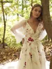 Gorgeous Romantic Colorful Wedding Dress A-line V-Neck Full Sleeves Tulle 3D Flowers Appliques Bridal Gowns Robe De Mariee