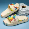 Ourdoor Slides Graffiti Dikke Zool Creatieve Kleur Zomer Slippers Heren EVA Leisure Koppels antislip Strand Indoor Badkamer Flats 240315