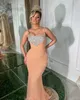 Modesnt Full Net Mermaid aftonklänningar för kvinnor Spaghetti Rem Crystal aftonklänning med rutig rutig promenad klänning