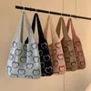 Cordão feminino crochê bolsa de ombro grande capacidade padrão coração estética bolsa versátil moda hobo casual deslocamento