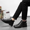 Scarpe casual Stivali da uomo con lacci in vera pelle Moda elegante Lusso classico Calzature da esterno di alta qualità Pelle naturale Zapatos De Hombre