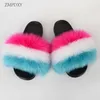 Sandaler Ny design Eva Fluffy Shoes For Womens Home Warmth Slider Artificial Fox Fur Slider Plush Slider Fake Sandals Leverantör för kvinnors skor2403