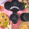 Mini Maker, depolama kapları ve sonsuz bolluk demetlerinden (mor - ambalaj waffle reçete kartı dahil 7 çıkarılabilir yay temalı plaka ile birlikte gelir (mor -