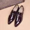 Sapatos casuais tamanho grande masculino de luxo moda couro patente deslizamento-on oxfords sapato marca designer respirável mocassins preto vermelho calçado homem